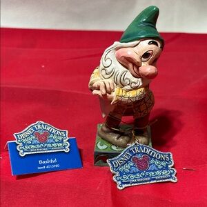 Disney Traditions “Bashful” seven dwarfs Figurine